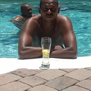 Meet your Posher, Fernando